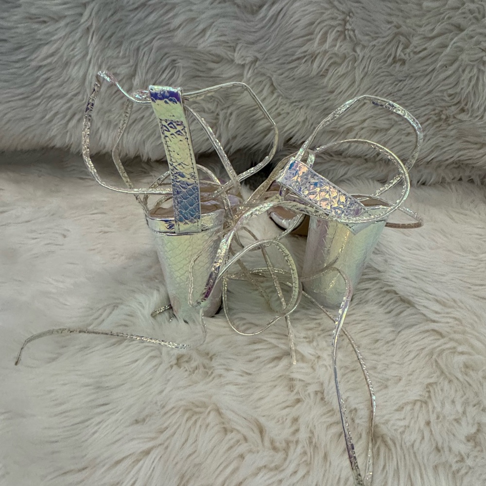 Sandals - Picture 3 of 3